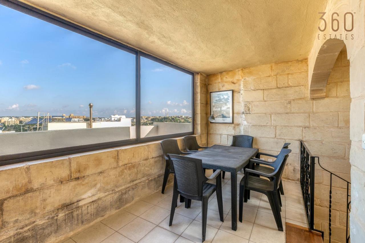 A 3br Characteristic In With Lovely Views By 360 Estates