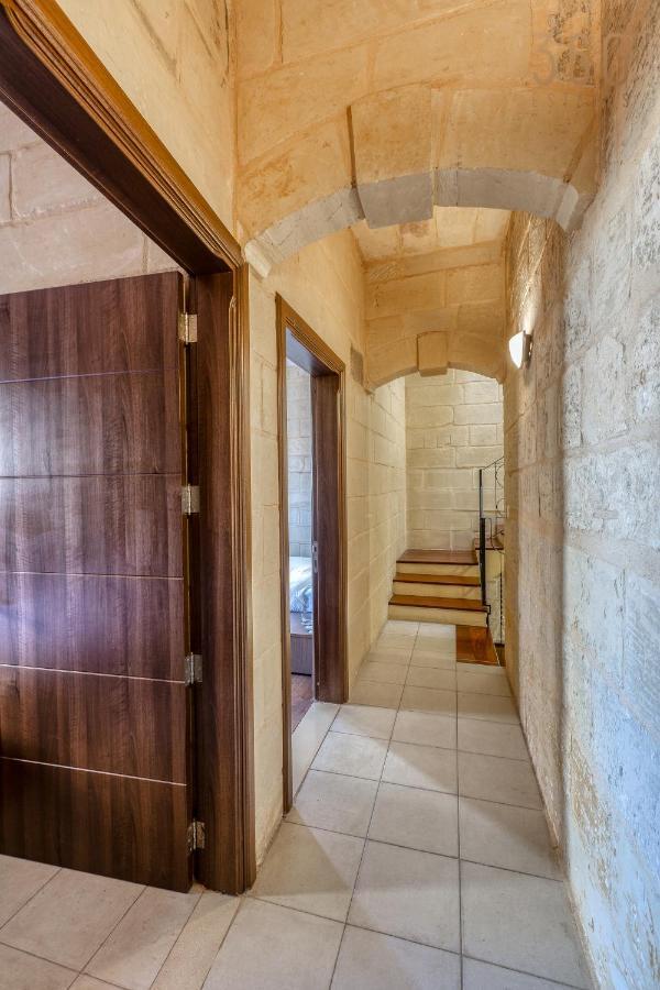 Vakantiehuis A 3br Characteristic In With Lovely Views By 360 Estates *