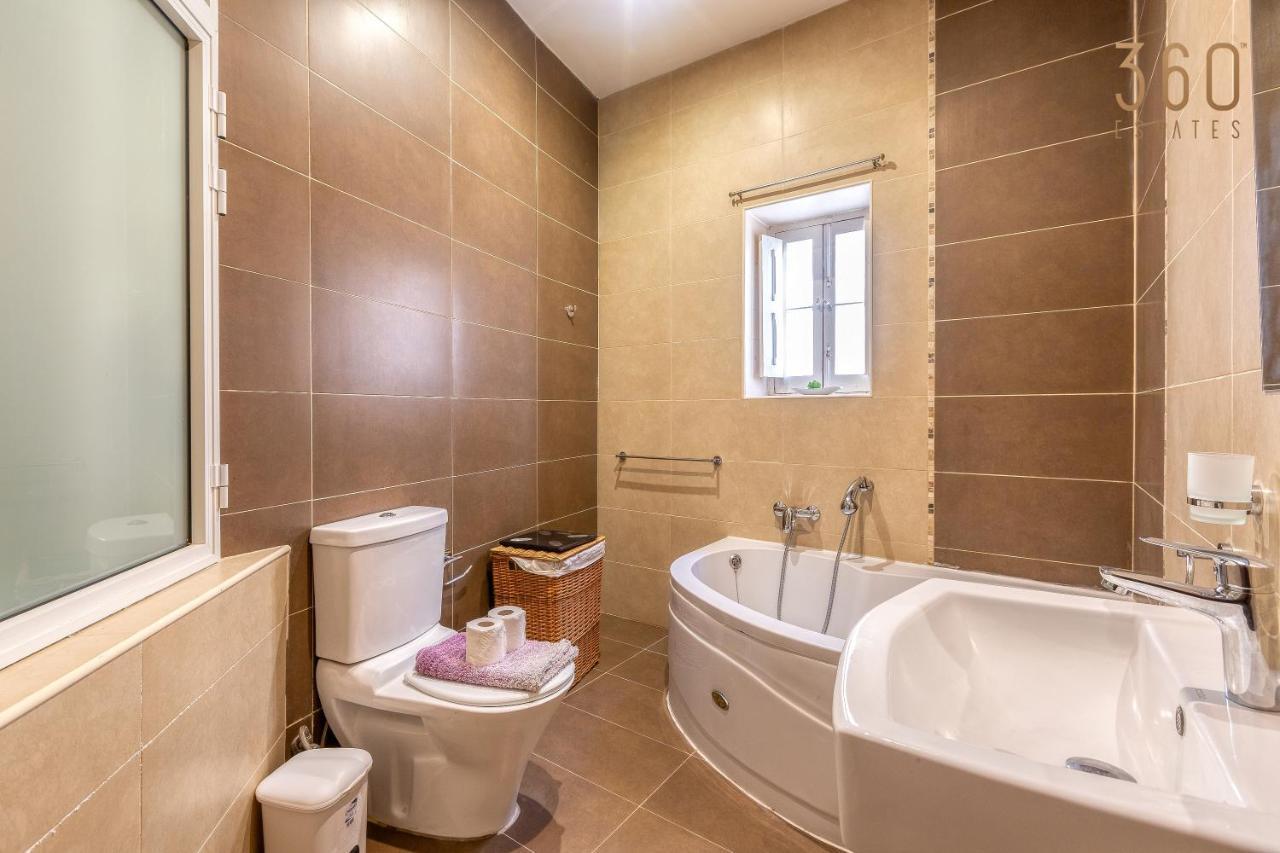 A 3br Characteristic In With Lovely Views By 360 Estates Vakantiehuis *
